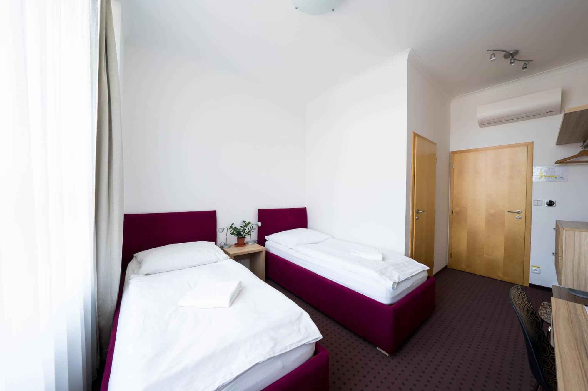 Mini Hotel Akord Ostrava Extérieur photo